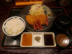 -牛カツ京都勝牛(河原町蛸薬師店)