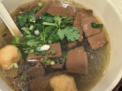 鸭血粉丝汤-佬钱湾仔(衣裳街店)