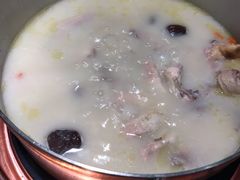 -洪氏嗨捞·猪肚鸡火锅(阳光天地店)