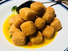 -铜锣湾·有麝自然香(重庆新天地店)
