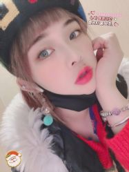 -PE SALON