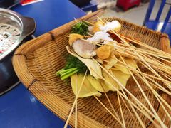 -马路边边麻辣烫联盟路店