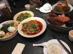 -万重锦·人文川菜馆(骡马市店)