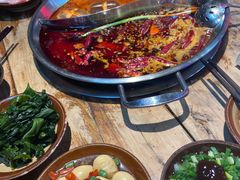-老街·稳拈老火锅(海椒市店)