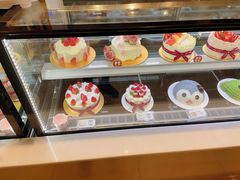 -花花卷卷·鲜食蛋糕(静安久光百货店)
