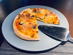 -卡普里披萨·牛扒·下午茶