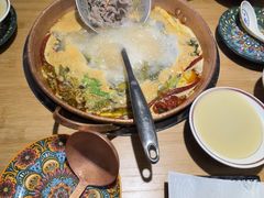 -洱火云南酸菜牛肉火锅(石景山当代商城店)