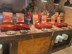 -广州万富希尔顿酒店·感趣自助餐厅·金秋蟹宴生蚝海鲜刺身