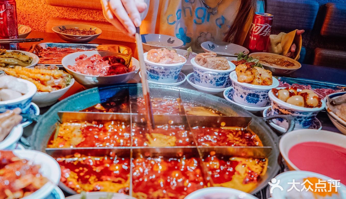 今天嘴馋去吃了井格重庆火锅！❤啊！幸福！！