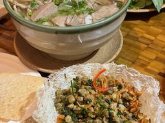 -Hoang Yen Vietnamese Cuisine