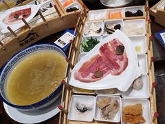 -香麒园·过桥米线·南湖雅宴