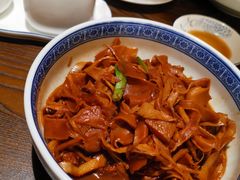 安吉笋干烧肉-佬泰丰斋· 乌镇茶食餐厅