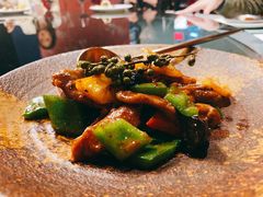 鲜花椒黑蒜炒羊展肉-三号黄浦会Canton Table