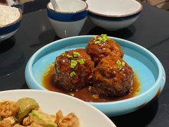 鸭黄狮子头-梅飞酒家(桑园路店)