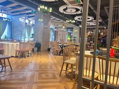 -香山湖家家宴(中山陵店)