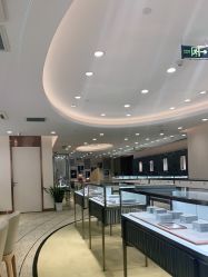 -Zbird钻石小鸟·钻戒婚戒定制高端珠宝私人定制中心