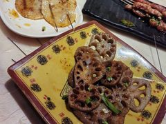 -老街烧烤大排档·地道湖北菜·龙虾馆(汉口火车站店)
