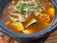 臭豆腐肥肠煲-广迎居老正兴菜馆