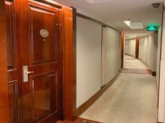 -深圳富苑皇冠假日套房酒店