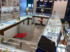 -明月眼镜(三坝店)