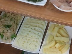 -清真·田园居家酸菜牛肉烤火锅(凤霞路店)