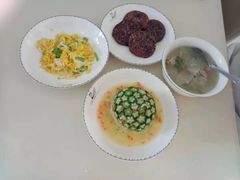 -爱月宝月嫂·育儿嫂(哈尔滨总店)