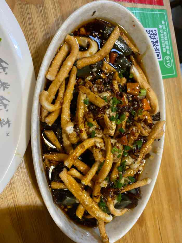 灶妈子大排档(地大店)-"[薄荷]环境:在光谷天地对面 老乡鸡.