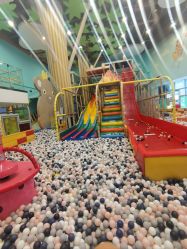 -meland亲子乐园·派对·研学(淄博万象汇店)