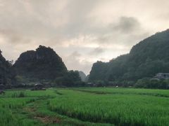 -高荡千年布依古寨旅游景区