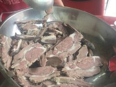 -老石黑山羊毛驴肉火锅(金凯广场店)