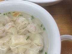 -上海特色小笼店(铁岭路90弄小区店)