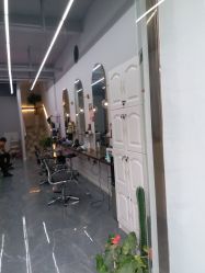 -茶发Salon·烫发染发理发