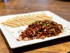 京酱肉丝-壹零捌道·北京烤鸭(车公庄店)