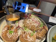 空气黑豆腐丸子-Ameigo梅果·云贵川bistro(长宁来福士店)