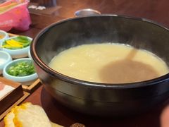 -银米·云南传统过桥米线(双廊黑金冠店)
