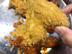 -BHC炸鸡(明洞总店)