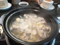 -东椰·海南椰子鸡火锅(朝阳门店)