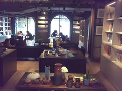 -光海书局(南京东路第一百货店)