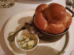 餐前面包黄油-壳里西餐厅Coquille Seafood Bistro(蒙自路店)