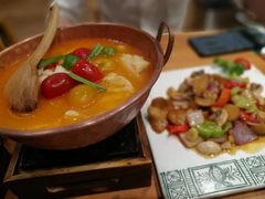 版纳野果酸汤鱼-云海肴·汽锅鸡·云南菜(高德置地店)
