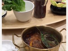 -小天鹅火锅·一线江景洪鼎旗舰店(洪崖洞店)