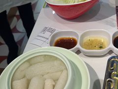 -洪氏嗨捞·广东猪肚鸡·椰子鸡火锅(西咸万象城店)