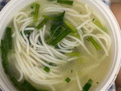 -粉八·云南米线·建水烧烤(常熟路店)