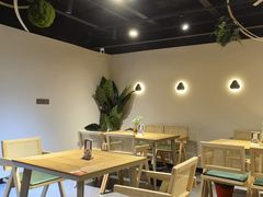 -臻鲜燕海鲜融合餐厅(金陵style店)