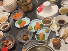 -半岛翡丽海鲜自助餐厅(观风亭店)
