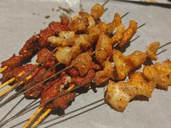 -卞二小串·鹤岗烧烤·坑烤(永定路店)