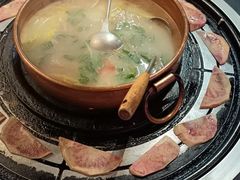 -阿山卓·野生菌火锅·纳西火塘烤肉