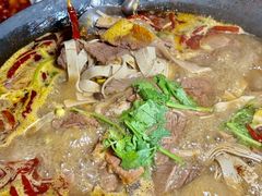 -江城燕子大排档(江汉路步行街店)