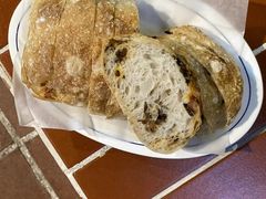 梅干菜辣肠恰巴塔-屋裡·Union Bakery(龙江路店)