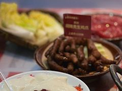 -赵美丽·重庆社区火锅·直营店(火车东站·中豪国际店)
